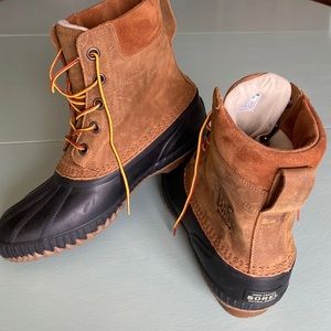 New without tags Men’s Sorel leather lace duck boot.